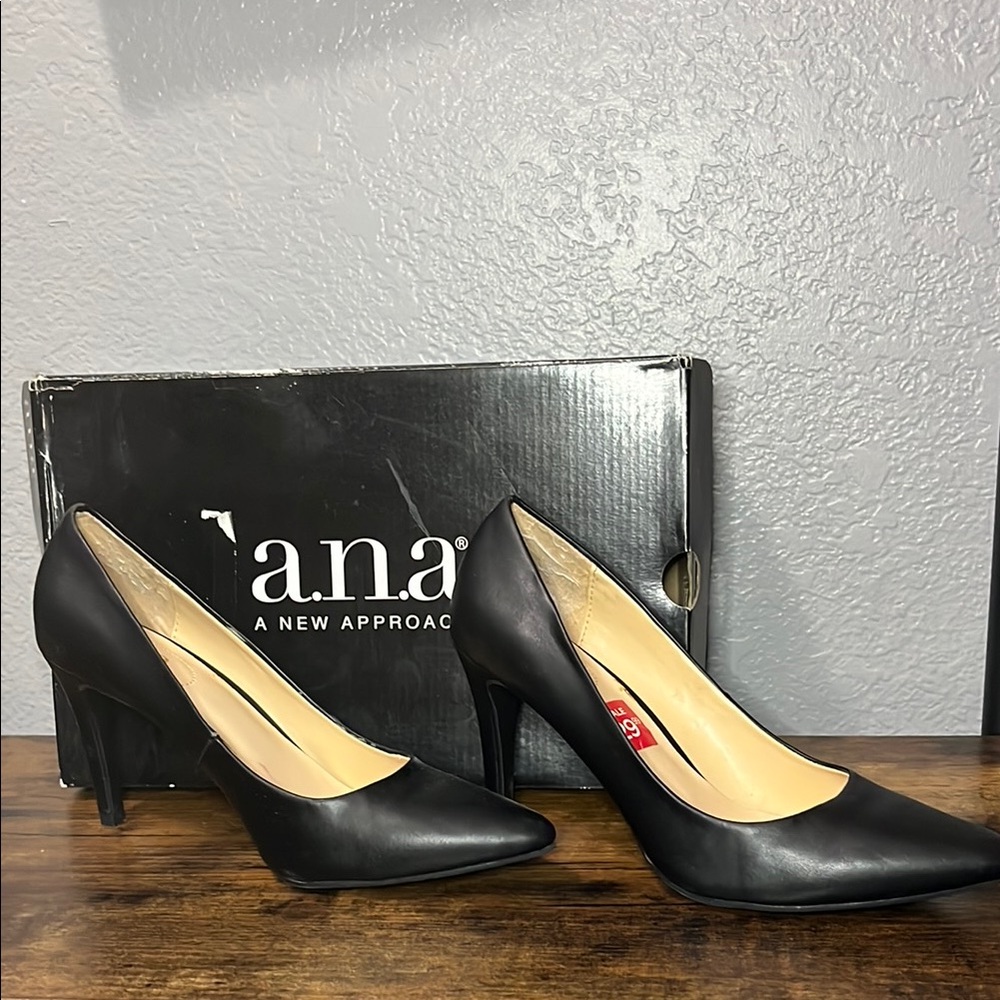 a.n.a Black Classic Heels